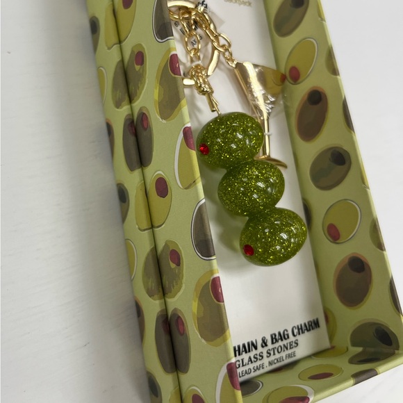 NWT ⚜️🍸🫒⚜️ Piper K Gold and Green Martini Olive Keychain and Bag Charm - Picture 11 of 13